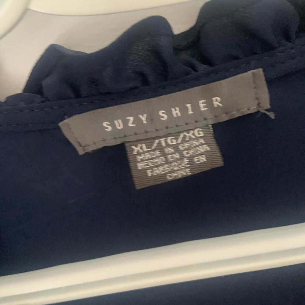 Suzy Shier Navy Blouse - Picture 2 of 9